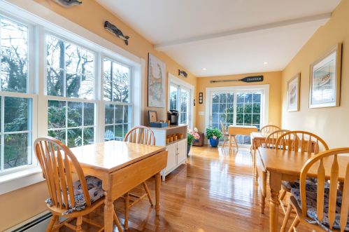 407 Old Harbor Rd, Chatham MA 02633-2375 exterior