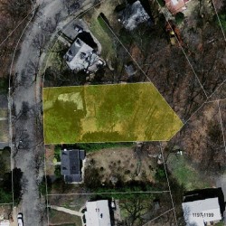 21 Cragmore Rd, Newton MA 02464-1008 aerial view