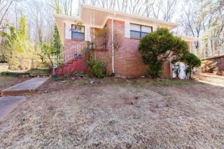 605 Lisa Ln, Birmingham AL  35206-1805 exterior