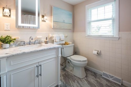 74 Ellis St, Chatham MA  02633-1881 exterior