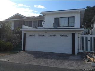 2620 Puunui Ave, Honolulu HI  96817-1341 exterior