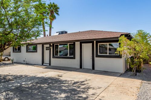 3116 37th Dr, Phoenix, AZ 85019-4211