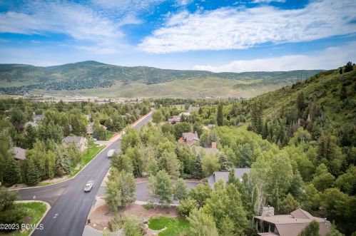 7794 Pinebrook Rd, Park City UT 84098-5348 exterior