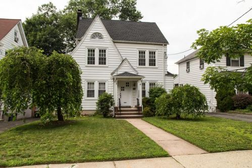 27 Livingston Ave, Kearny, NJ 07032-1808