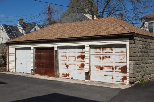 63 Houghton St, Worcester MA 01604-3823 exterior