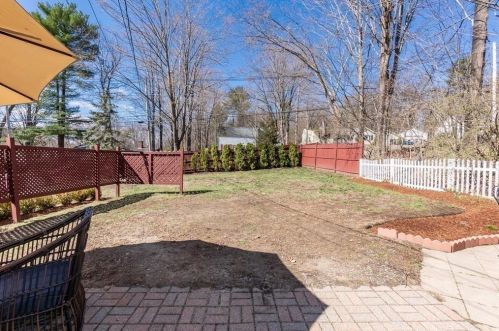 277 Haverhill St, North Reading MA 01864-1452 exterior