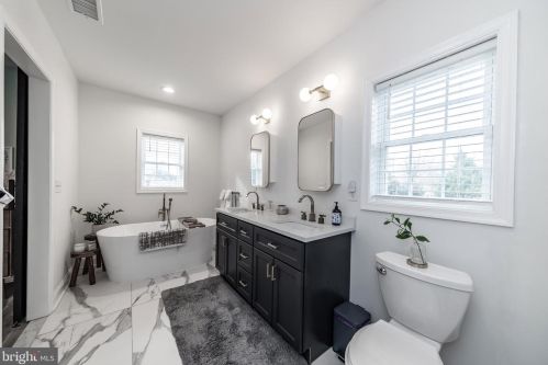 826 Belmont Ave, Camden NJ  08108-3104 exterior