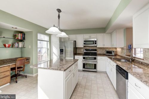 5207 Lightfoot Path, Columbia MD 21044-1100 exterior