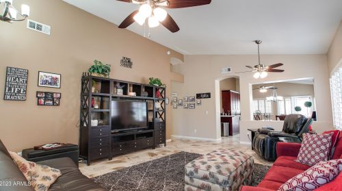 19214 39th Way, Phoenix, AZ 85050-6349