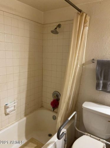 2725 Beck Ln, Phoenix AZ 85032-4255 exterior