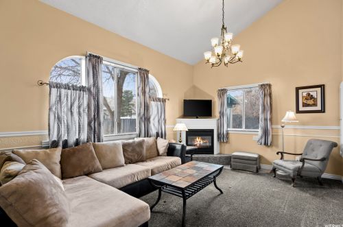 7993 Erique Way, Sandy UT 84093-6422 exterior