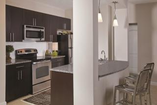 70 Perimeter Ctr, Atlanta GA  30346-1817 exterior