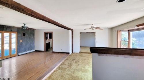 510 Shire Rd, Milford, NJ 08848-1761