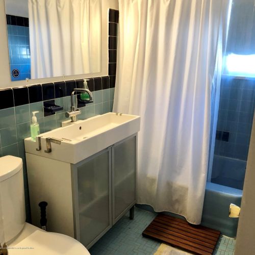 221 Queens Dr, Little Silver NJ 07739-1630 exterior