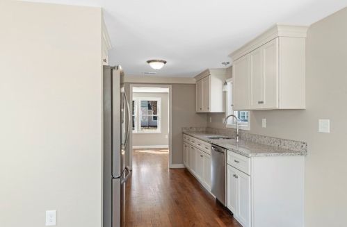 25 Eames St, North Reading MA  01864-2117 exterior