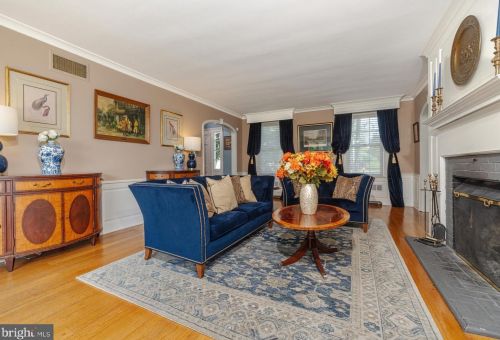 605 Delaware St, West Deptford NJ  08096-1576 exterior