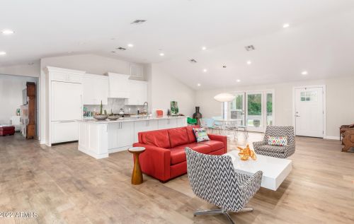 4513 Avalon Dr, Phoenix AZ  85018-7231 exterior