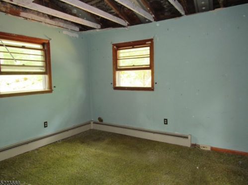 42 Smt Dr, Wantage NJ 07461-1239 exterior