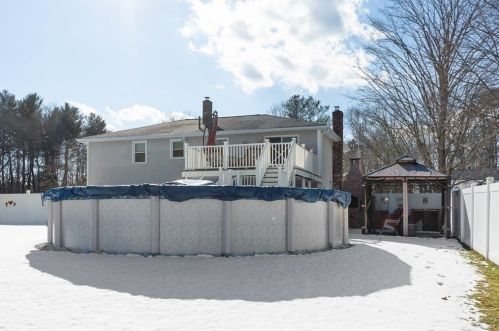 54 Apple Blossom Ln, Taunton MA 02780-4718 exterior