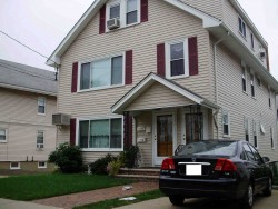 21 Melbourne Ave, Newton, MA 02460-1221