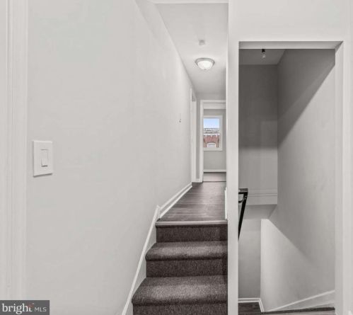 2126 20 St, Philadelphia PA 19121-1506 exterior