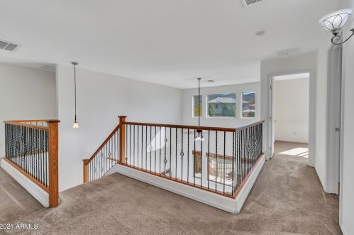 1605 Beautiful Ln, Phoenix AZ 85041-7622 exterior