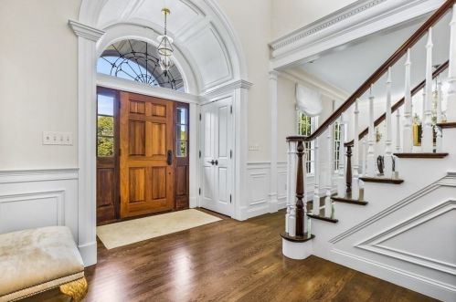 51 Judges Hill Dr, Hingham, MA 02061-1039