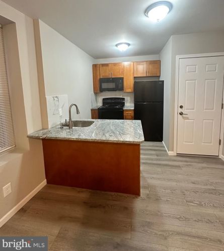 2024 Chelten Ave, Philadelphia, PA 19138-3044