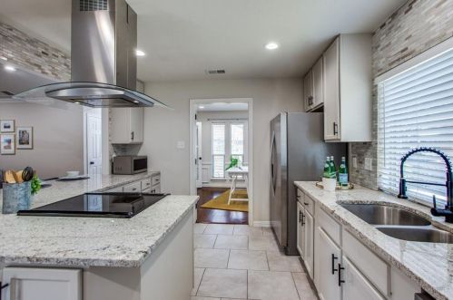 1928 Hawken Dr, Plano TX 75023-1761 exterior