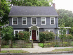 736 Chestnut St, Newton, MA 02468-2016