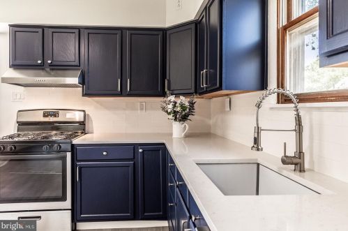 449 Broad St, West Deptford NJ 08096-1055 exterior