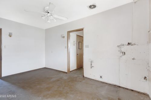 4122 Edgemont Ave, Phoenix AZ 85035-1715 exterior