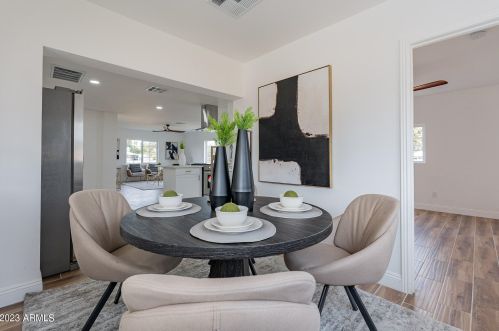 1121 Bethany Home Rd, Phoenix AZ  85014-2229 exterior