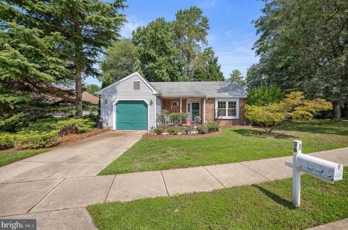 36 Kelly Dr, West Deptford NJ 08096-6712 exterior