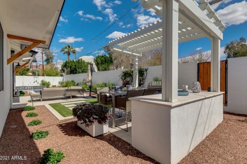 4013 49 Pl, Phoenix AZ 85018-2965 exterior