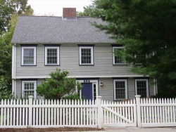 284 Woodward St, Newton, MA 02468-2012