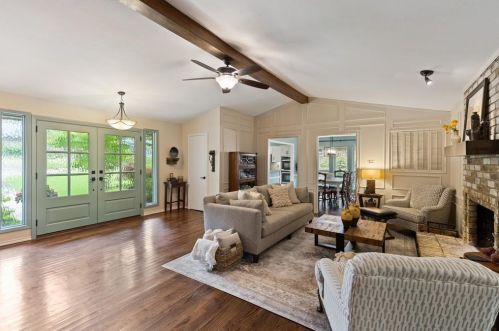 441 Country Vw Ln, Garland TX 75043-5612 exterior