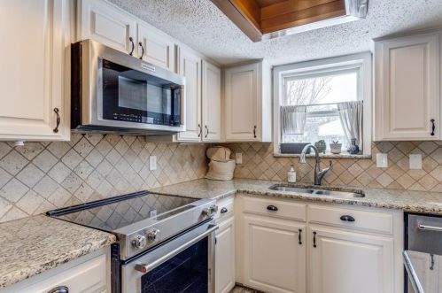 2605 Laurel Ln, Plano TX 75074-4812 exterior