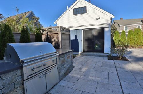 125 Seaview St, Chatham MA 02633-2330 exterior