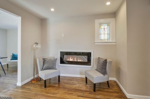 19 Elmwood Ave, Belleville NJ  07109-2306 exterior