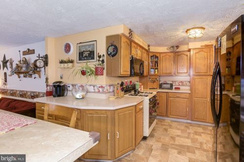 420 Pennsylvania Ave, West Deptford NJ 08063-1223 exterior