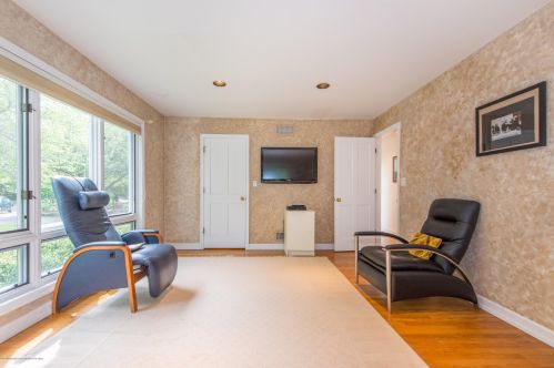 125 Bridges Rd, Little Silver NJ 07739-1634 exterior