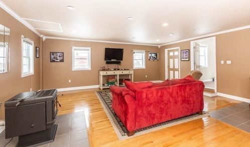 467 Washington St, Hingham MA 02061-2060 exterior