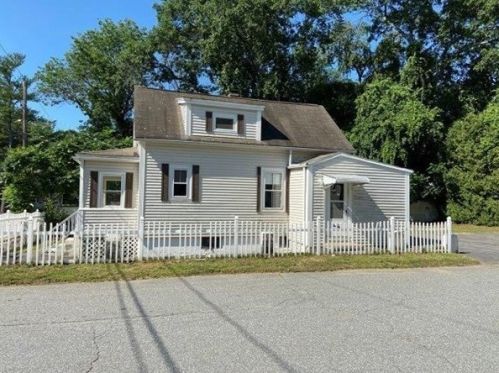 76 Honora Ave, Dracut, MA 01826-4409