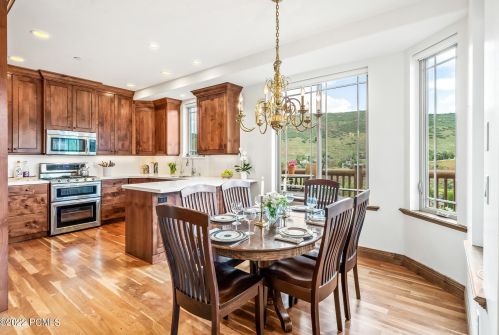 3228 Lower Saddleback Rd, Park City UT 84098-5699 exterior