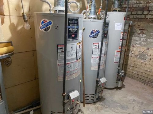 209 Kearny Ave, Kearny NJ 07032-2507 exterior