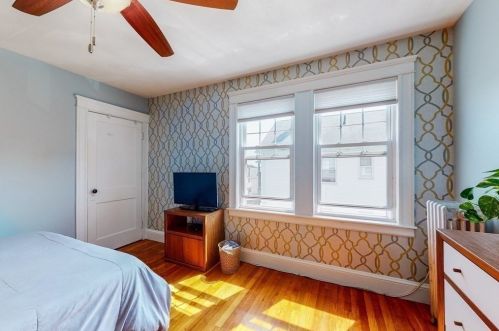 32 Fuller St, Everett MA  02149-4213 exterior