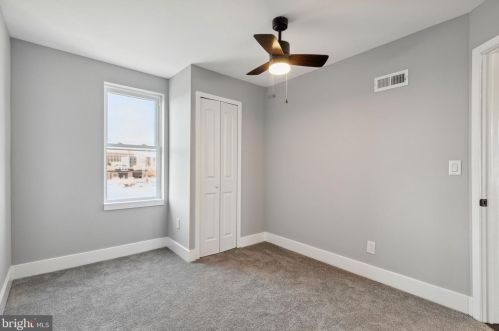 426 Markle St, Philadelphia PA  19128-3605 exterior