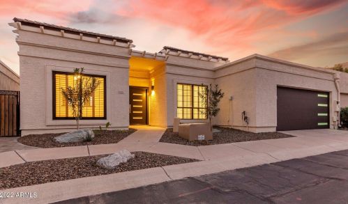 21 Beryl Ave, Phoenix AZ  85021-2480 exterior