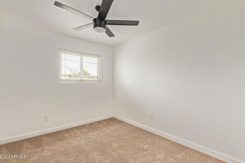 3320 Claire Dr, Phoenix AZ 85032-4933 exterior